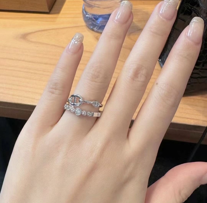 H**me5 rings